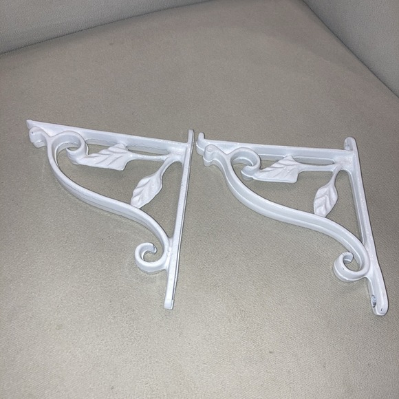 Other - White Cast Iron‎ Shelf Brackets – Decorative Scroll & Leaf – Farmhouse Style